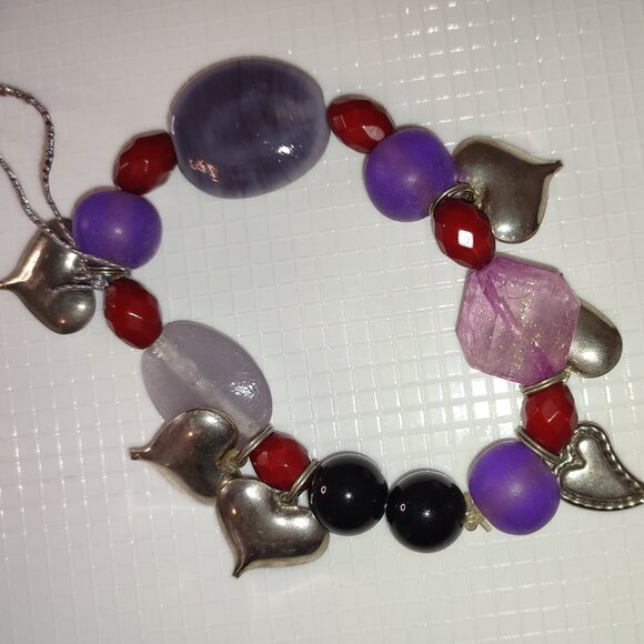 Large Bracelet Purple and Red Beads Handmade Vintage Hearts Charms - Picture 1 of 6